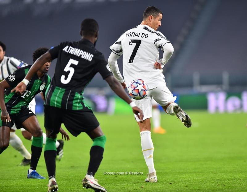 بالصور : يوفنتوس ينتزع ي فوزا قاتلا أمام ضيفه فرينكفاروزي،