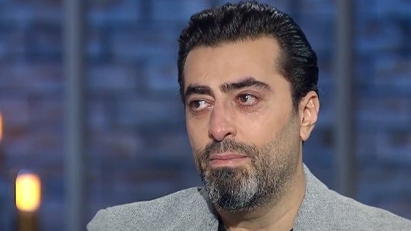 بالفيديو :  باسم ياخور يبكي على الهواء والسبب " شقيقتاه "