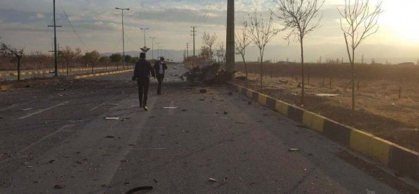 شاهد.. ما تبقى من سيارة اغتيال العالم الإيراني فخري زادة