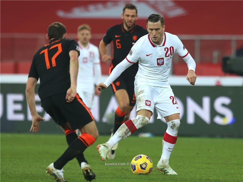 بالصور: هولندا تقلب تأخرها لفوز على بولندا