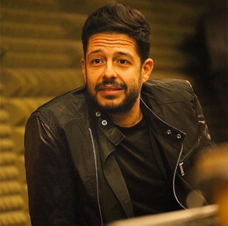 بالفيديو: الفنان "محمد حماقي" يهدي النجم "أحمد حلمي" أغنية بمناسبة عيد ميلاده