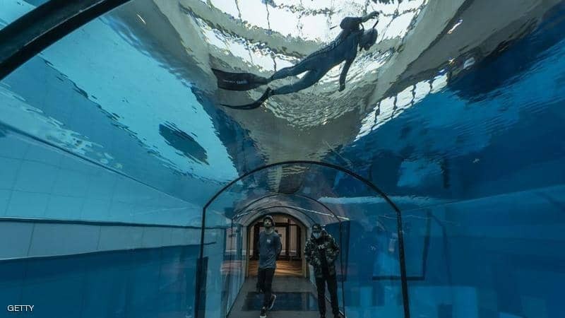 شاهدوا : بولندا تفتتح أعمق مسبح في العالم