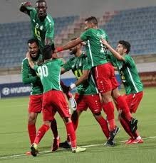 بالصور : الوحدات يحبط سحاب.. ويقف على أعتاب لقب الدوري الأردني