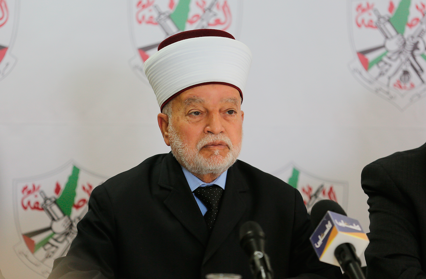المفتي العام يُؤكّد على استمرار حفريات الاحتلال تحت المسجد الأقصى