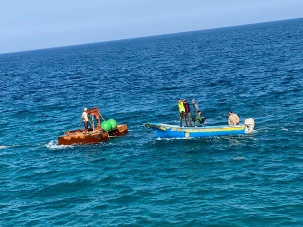 زراعة غزة تبدأ بمشروع تركيب الأقفاص البحرية
