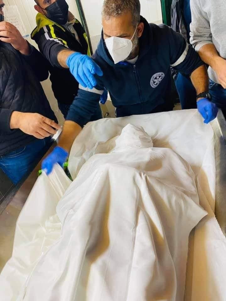 العثور على جثمان شهيد في مخيم الشاطئ