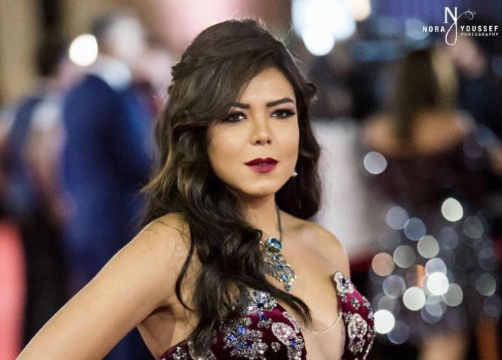 صورة: إصابة ناهد السباعي بكسر في الذراع
