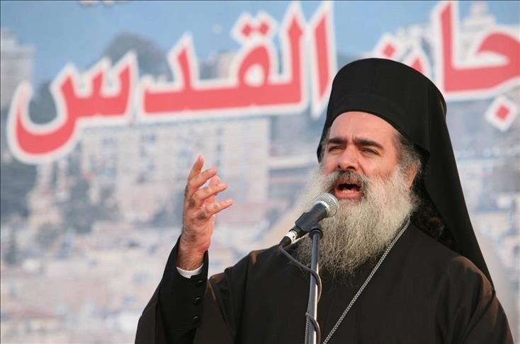 المطران حنا يؤكد على أهمية ترتيب الأوضاع الداخلية الفلسطينية