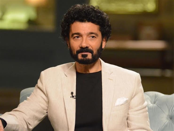 شاهدوا: النجم  المصري "خالد النبوي" يتصدر غلاف ELLE العربية في أحدث جلسة تصوير