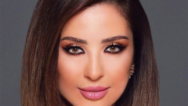 بالفيديو: أول تصريح للنجمة المصرية "وفاء الكيلاني" بعد إعلان طلاقها عن تيم حسن