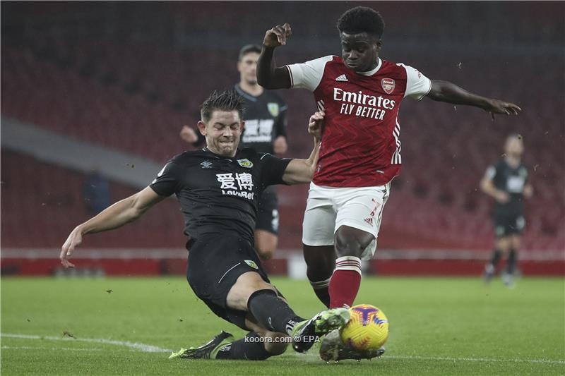 بالصور : ارسنال يواص سقوطه بخسارته أمام ضيفه بيرنلي (1-0)