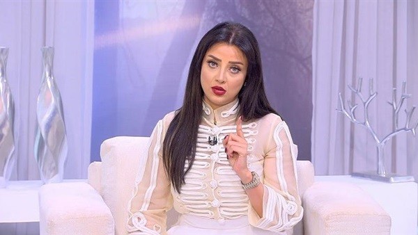 صور: رضوى الشربيني عن التحرش: "الدين ماقلش إن الست غير الملتزمة ينفع تتحرشوا بيها"
