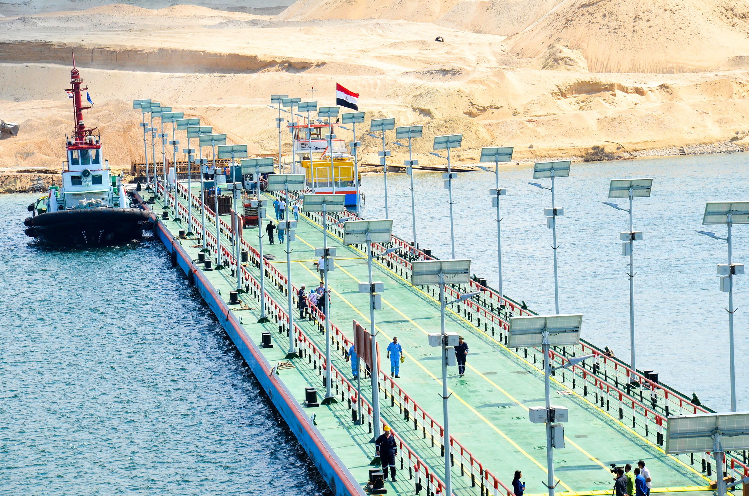 مسؤول مصري يكشف عن مشروع "إسرائيلي" سيُؤثر على قناة السويس