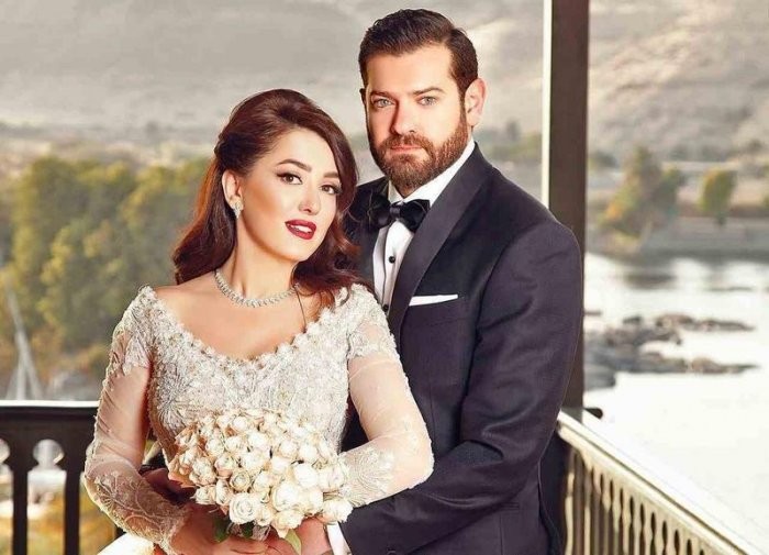 شاهدوا : كيف تتعامل كندة علوش مع معجبات زوجها عمرو يوسف ؟