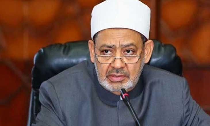 شيخ الأزهر يدعو لتسوية النزاعات بين روسيا وأوكرانيا