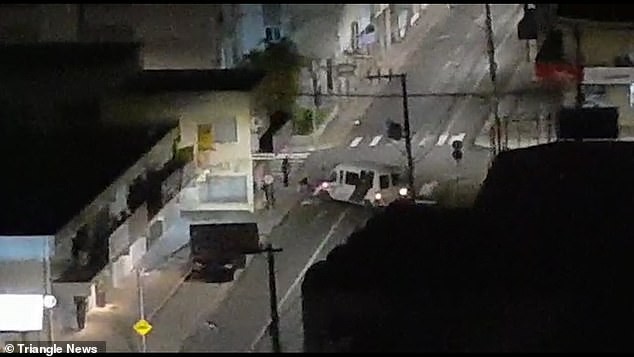 فيديو وصور:  عصابة تسرق 4 بنوك وتلقى بأموال فى الشارع