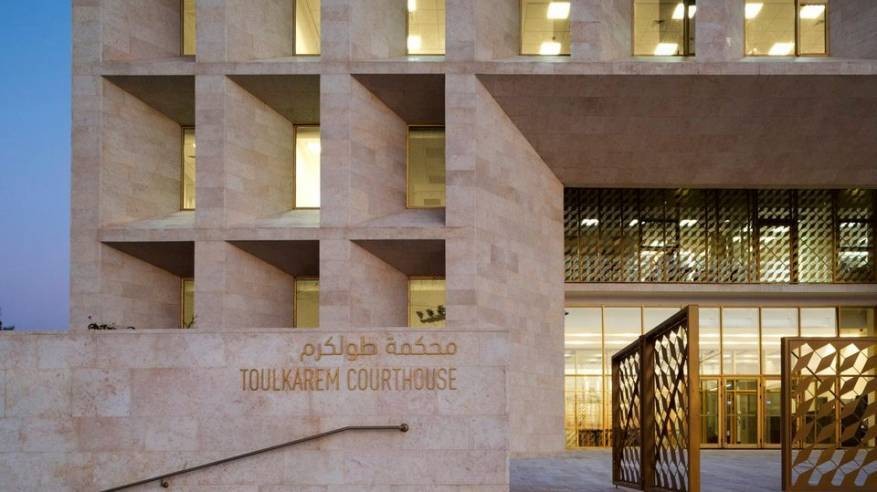 "كورونا" تتسبب بإغلاق محكمة بداية وصلح طولكرم يوم غدٍ