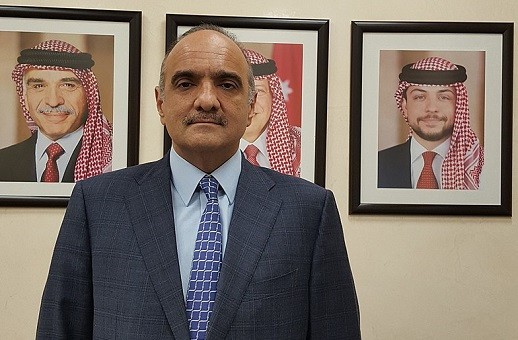 رئيس وزراء الأردن يؤكد على مواصلة التصدي لانتهاكات الاحتلال بالقدس