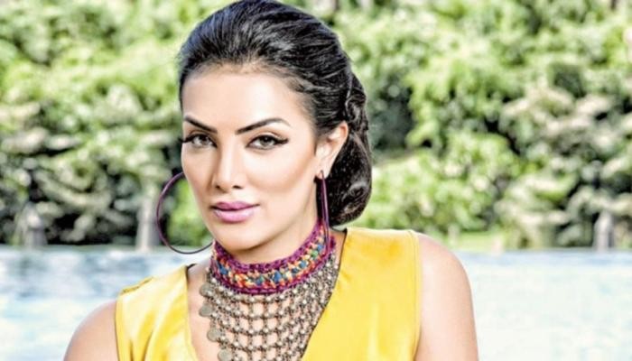 بالفيديو: حورية فرغلي باكية: فقدت ثقتي بنفسي كامرأة وممثلة