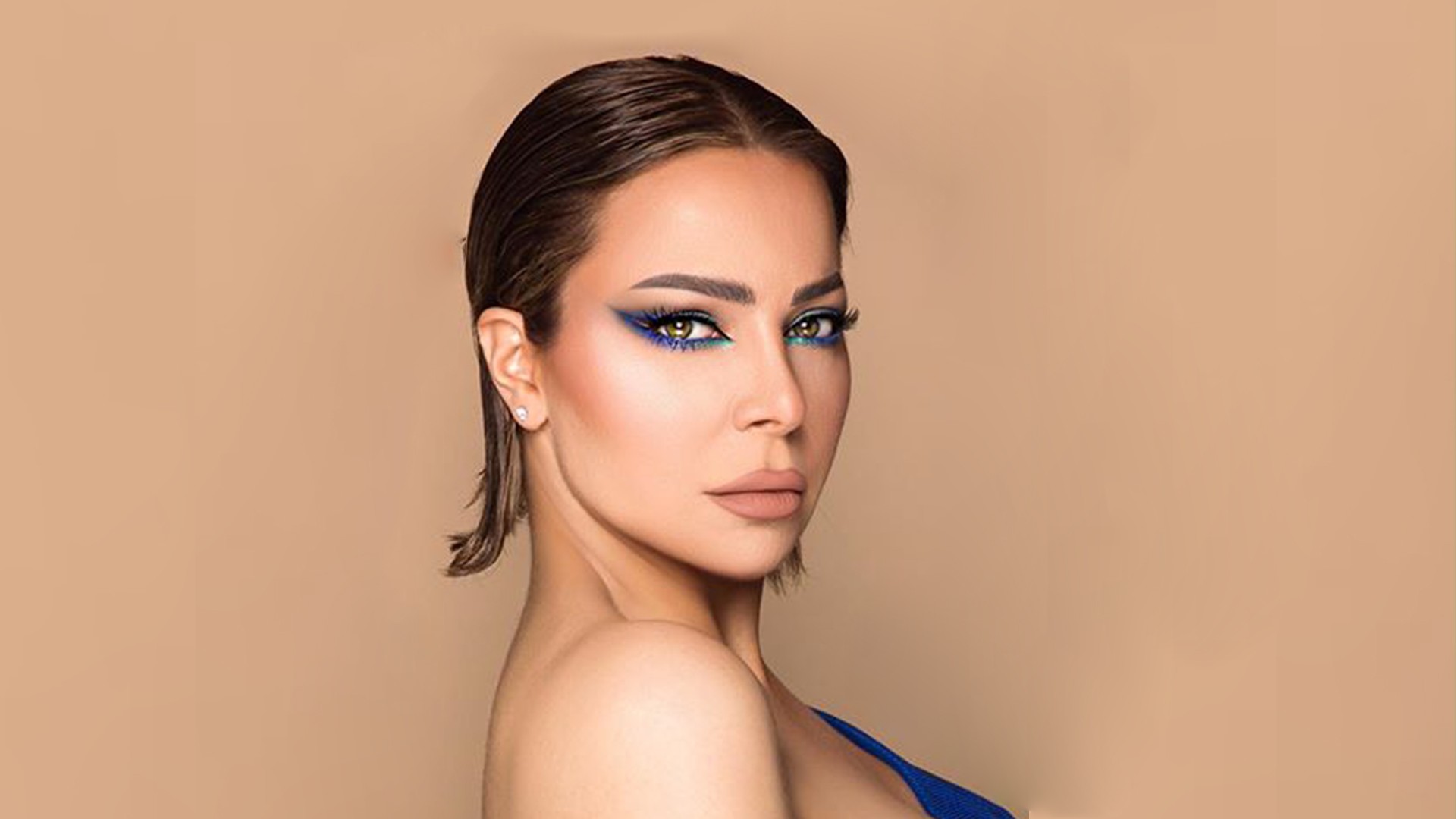 الفنانة السورية "سوزان نجم الدين" تودع أولادها مجدداً .. فما السبب