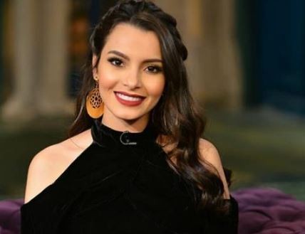شاهدوا: كارمن سليمان تشوق جمهورها لأغنيتها الجديدة بهذه الصورة