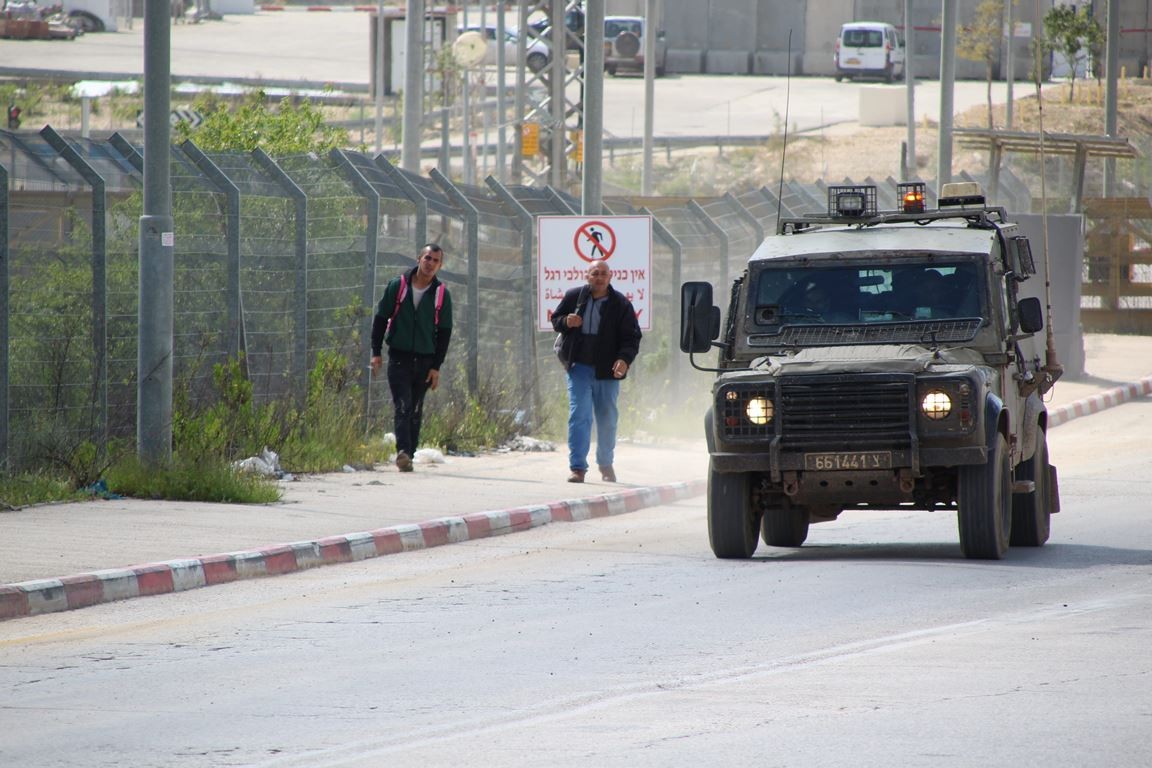 الاحتلال يعيد فتح بوابة قلقيلية الجنوبية بعد إغلاق دام 21 عامًا