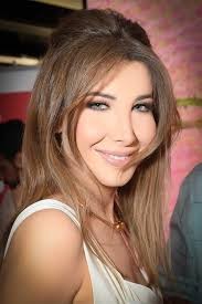 شاهدوا: سعال يخيف نانسي عجرم أثناء التصوير... وهذه ردة فعلها