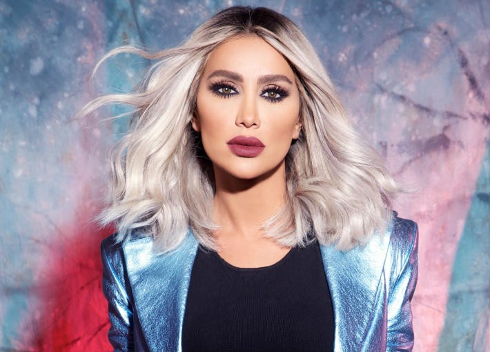 شاهدوا | النجمة "مايا دياب" لبنان يعاني الخطر