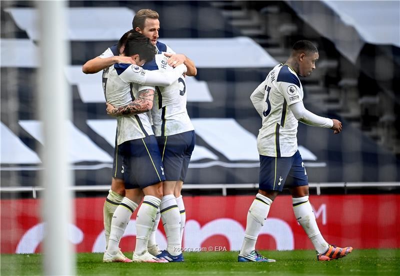 بالصور : توتنهام يعود الى نغمة الانتصارات بسحق ليدز بثلاثية