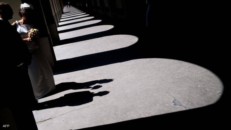 بعد أن أخفى إصابته "بالإيدز" المحكمة تحسم قضية الزوج المخادع