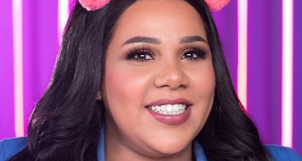 شاهدوا: من هي صاحبة صوت "زومبا" في مسلسل "في بيتنا روبوت"؟
