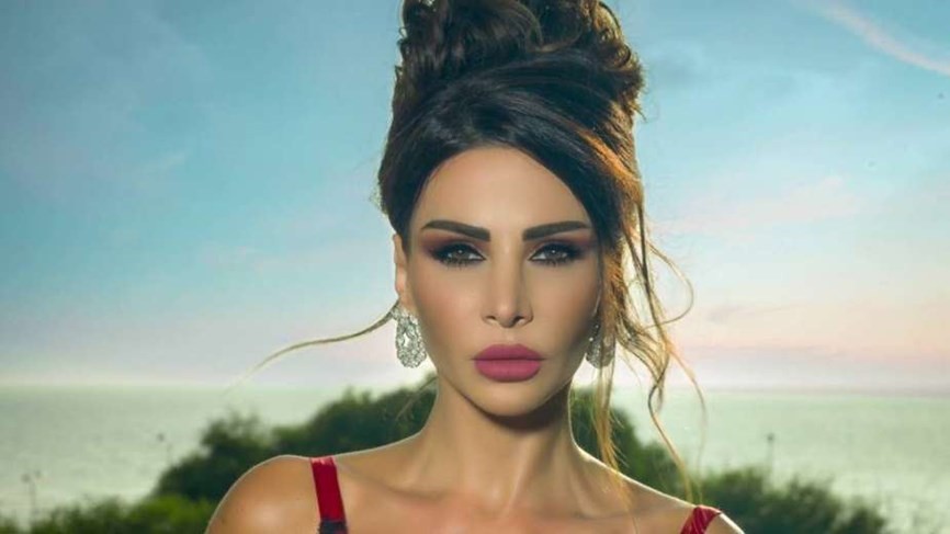 بالفيديو | الفنانة اللبنانية "نيللي مقدسي" تحدث ضجة كبيرة بتلقيها لقاح فيروس كورونا في لبنان