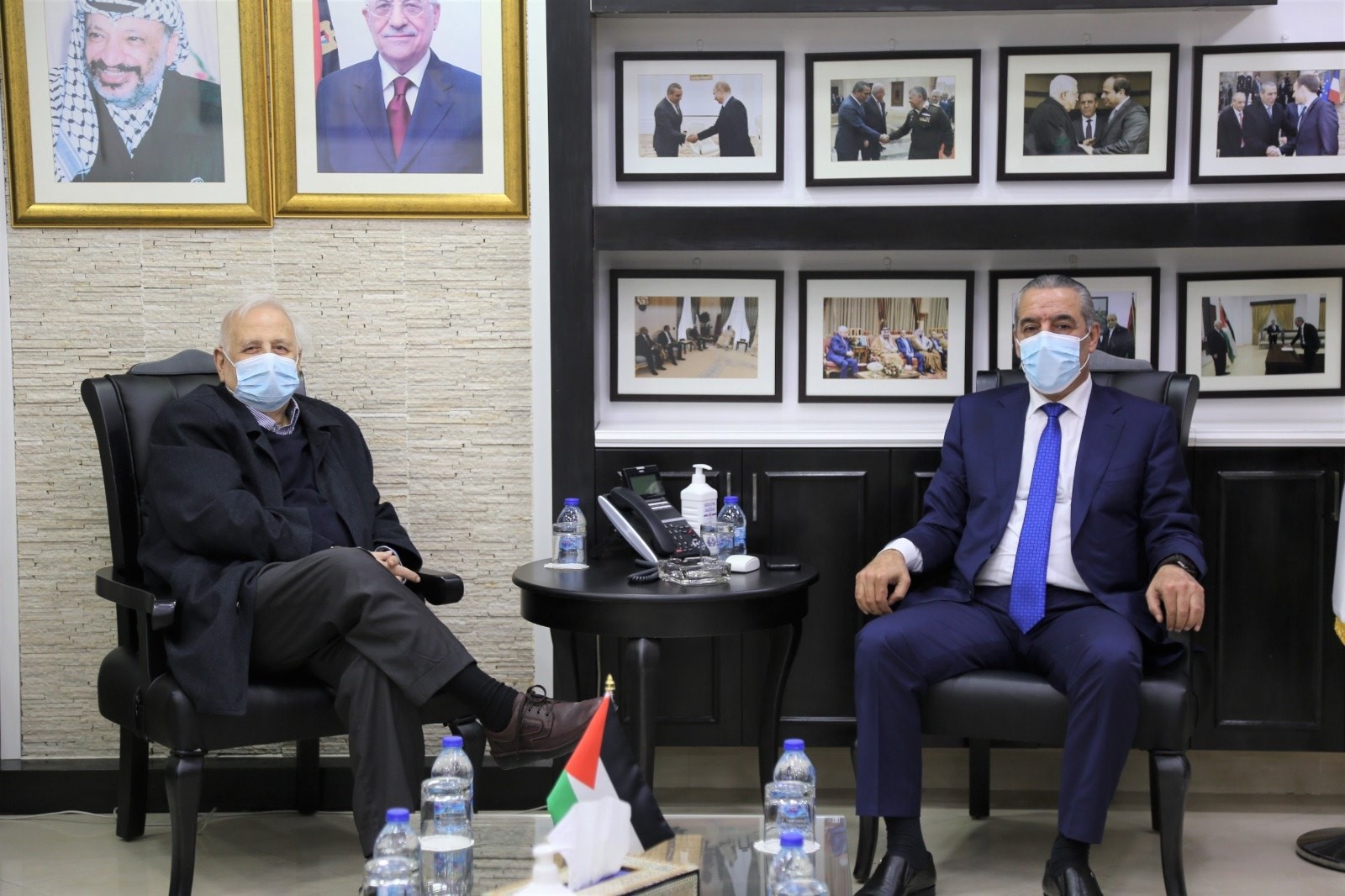 تفاصيل لقاء حسين الشيخ مع حنا ناصر برام الله
