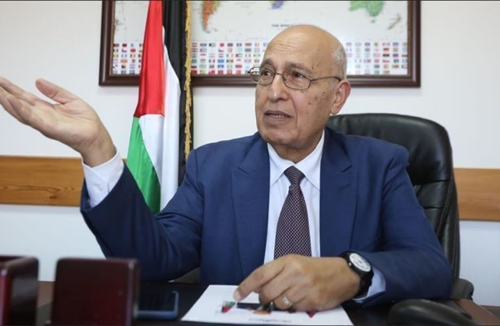 شعث يُقدم استقالته كمستشار للرئيس عباس للعلاقات الدولية والشؤون الخارجية