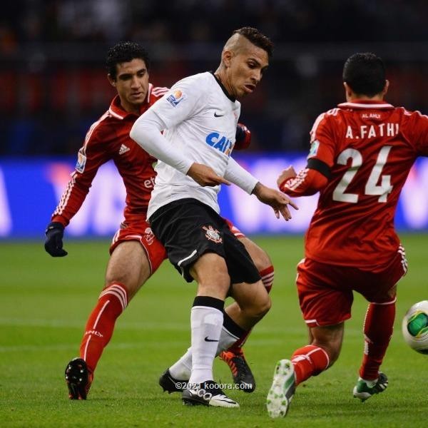 الأهلي يتطلع لتحقيق انتصار غائب أمام بالميراس