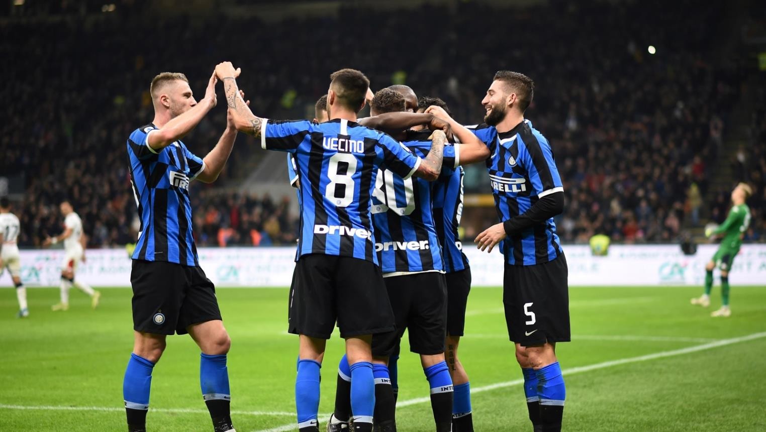 صور .. هكذا يبدو شعار انتر ميلان الجديد