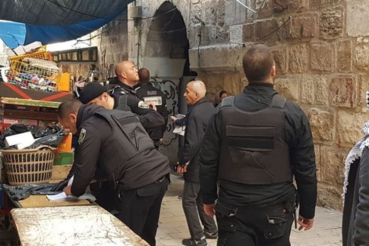 الاحتلال يُغلق غالبية المحلّات التجارية بالقدس القديمة
