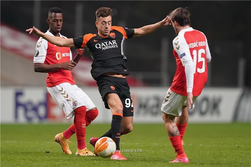 بالصور: روما يقترب من ثمن نهائي اليوروبا ليج بثنائية في براجا