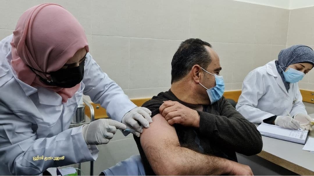 ظهير: لا يوجد مشاكل جراء تلقي لقاح كورونا ولم تظهر أي أعراض تُثير القلق