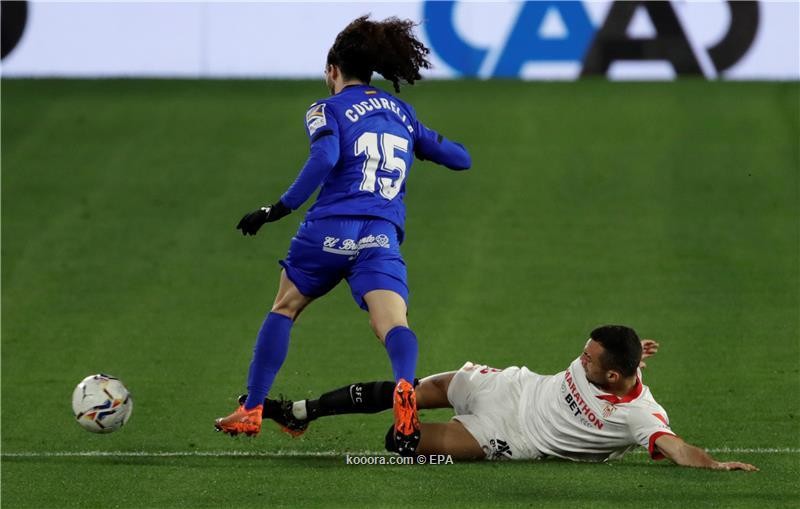 بالصور : إشبيلية يهزم خيتافي.. والنصيري يلاحق سواريز