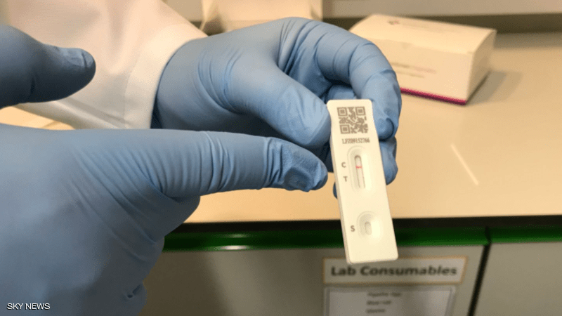 سرقوا فحوص "فيروس كورونا"وباعوها على الإنترنت