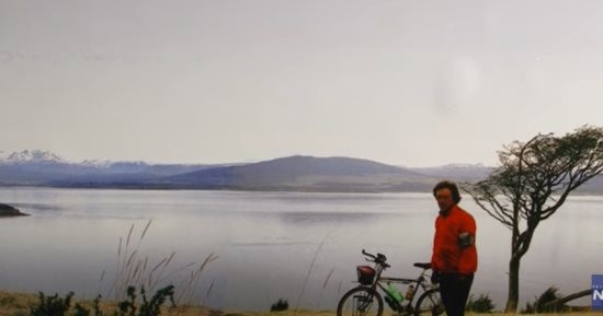 روسى يسافر حول الأرض بدراجة هوائية على مدار 21 عاما