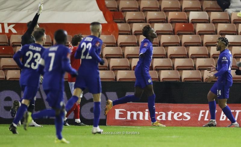 بالصور.. تشيلسي يهرب ببطاقة التأهل من ملعب بارنسلي