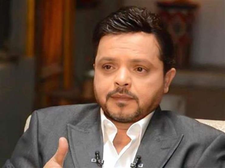 بالفيديو |  الفنان المصري "محمد هنيدي" رحلة ساخرة في الحياة بعيدا عن شاشات العرض