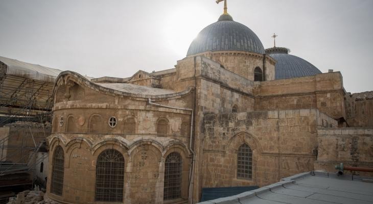 "شؤون الكنائس": الأقصى مكان عبادة وطمأنينة حوله الاحتلال لساحة قمع وتنكيل 