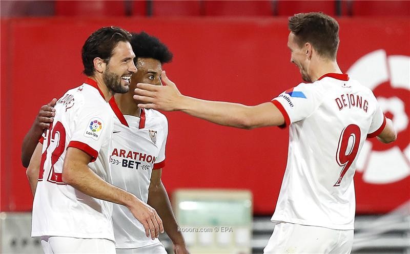 بالصور : إشبيلية ينعش آماله الأوروبية بالفوز على إلتشي