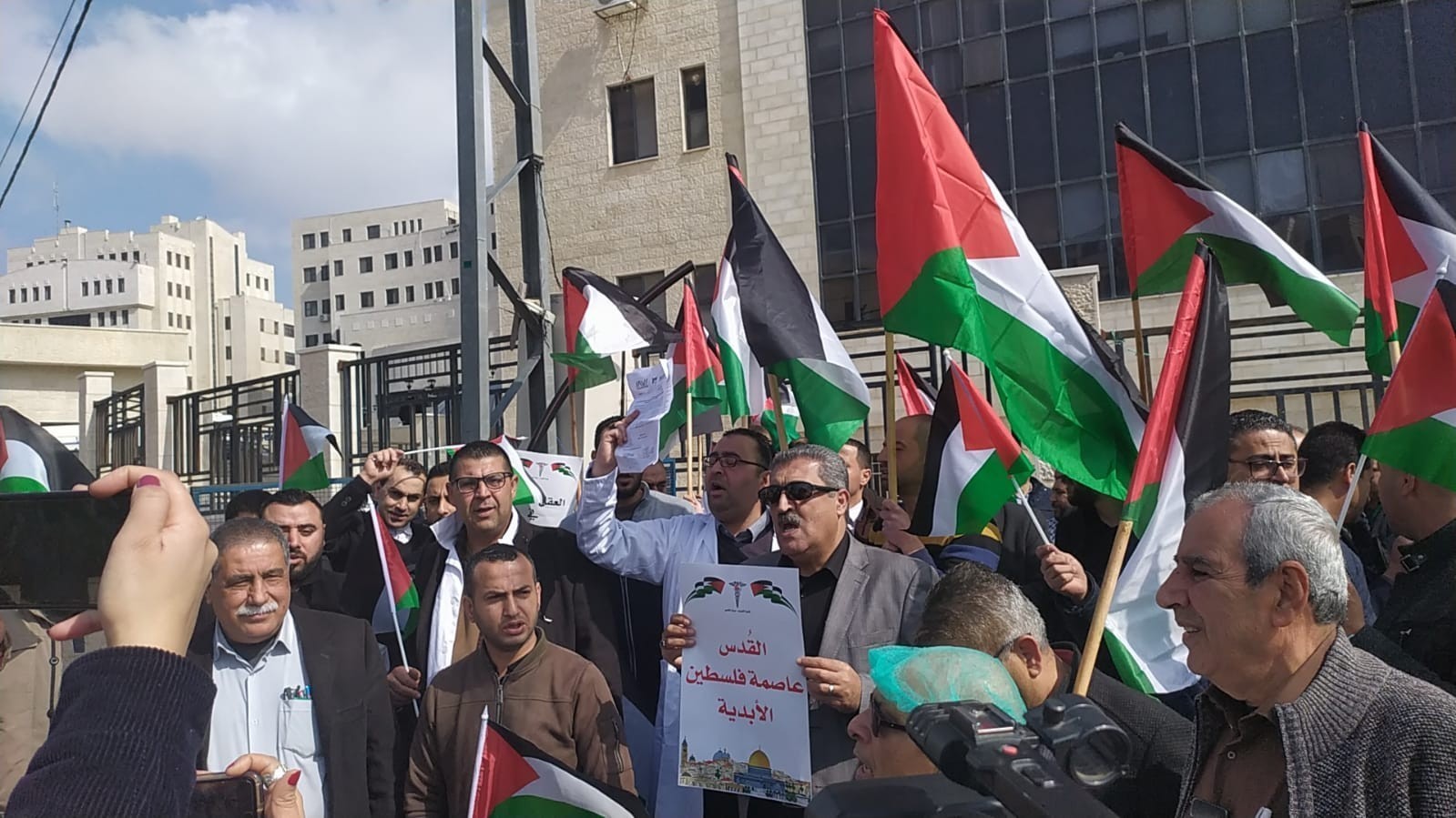 الصحة تدعو نقابة الأطباء لوقف إضرابها والعودة للعمل فورًا