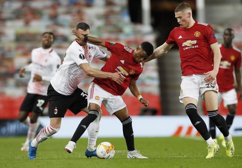 بالصور: ميلان يخرج بتعادل قاتل من عرين يونايتد