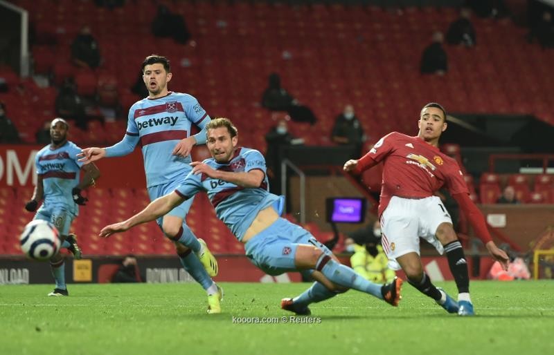 بالصور : مانشستر ينايتد يتغلب على وستهام بالنيران الصديقة