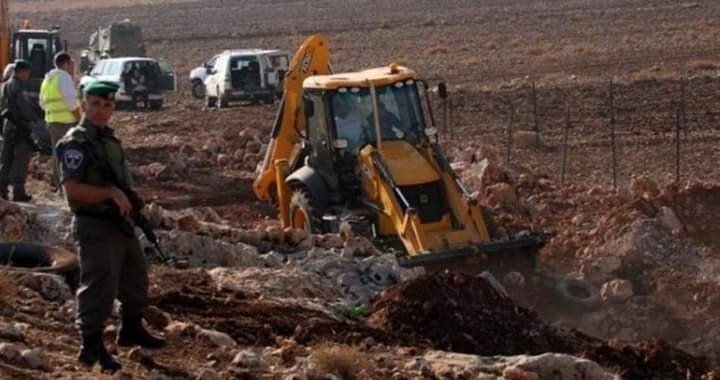 الاحتلال يُخطر بإزالة مقر قيد الإنشاء في الأغوار الشمالية